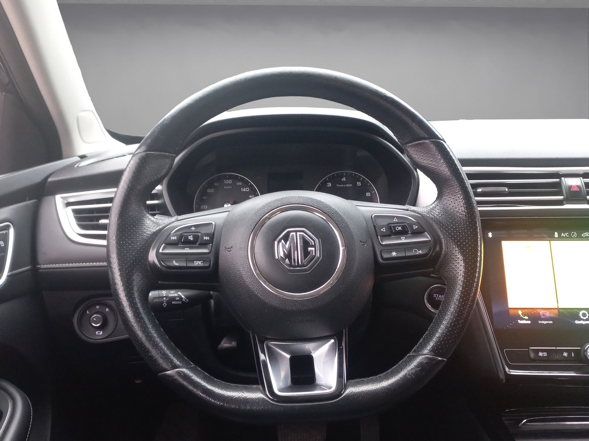 2023 MG MG 5 4 PTS ELEGANCE 15L TA VE PIEL QC RA-16