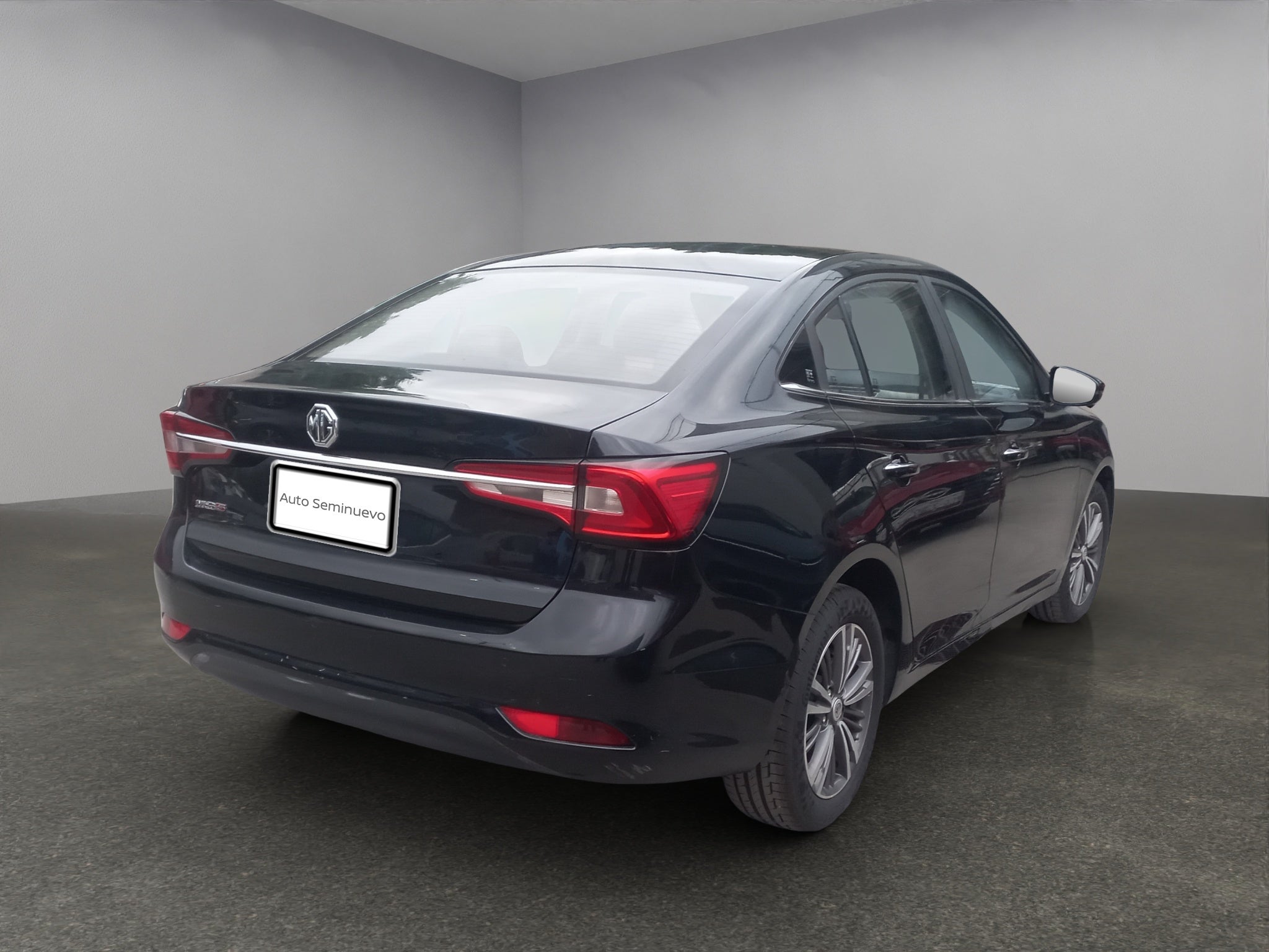 2023 MG MG 5 4 PTS ELEGANCE 15L TA VE PIEL QC RA-16