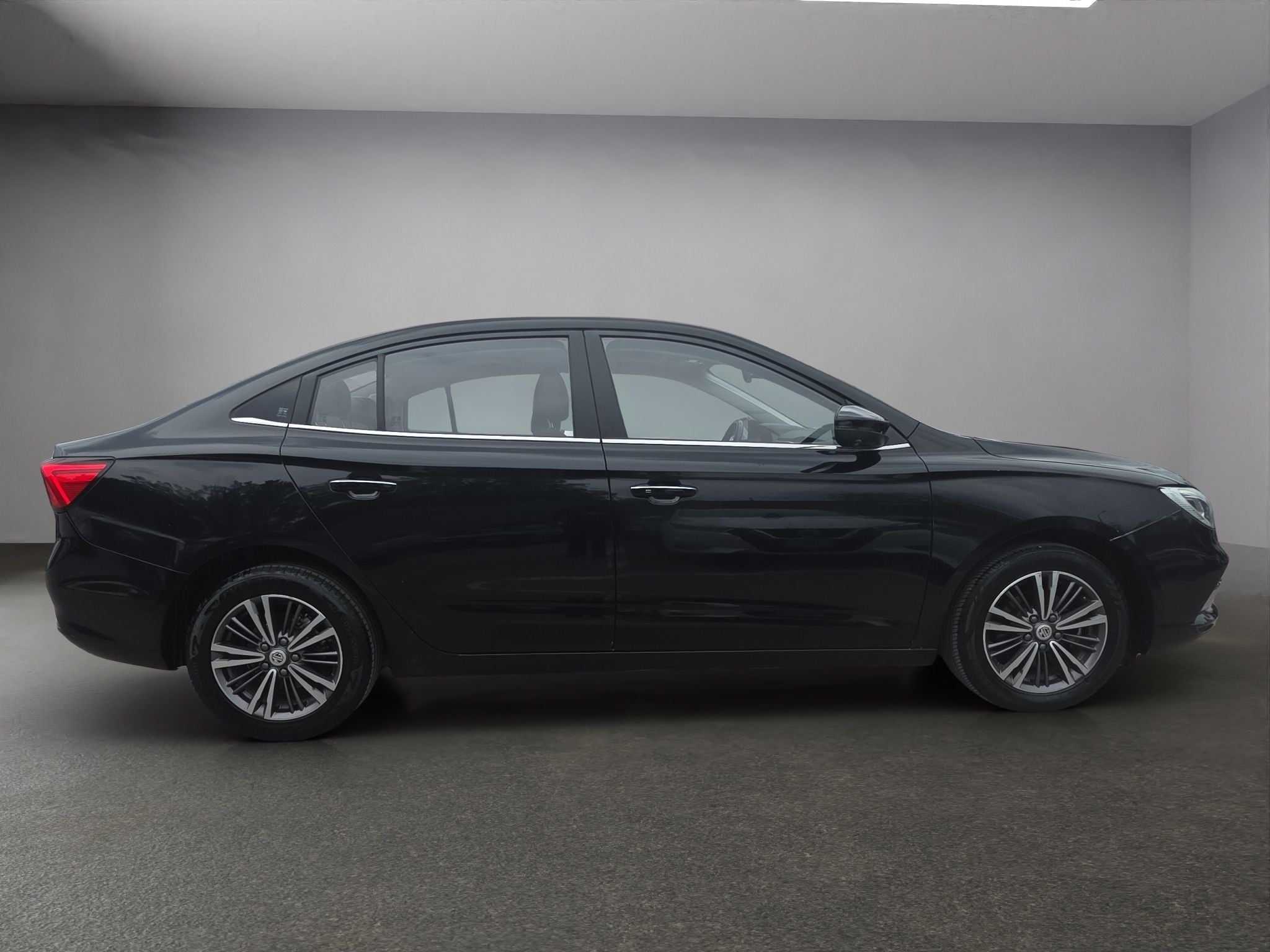 2023 MG MG 5 1.5 DEL Elegance At