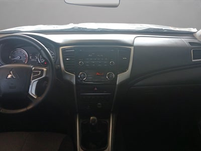 2022 Mitsubishi L200 2.4 GLX 4x2 Mt