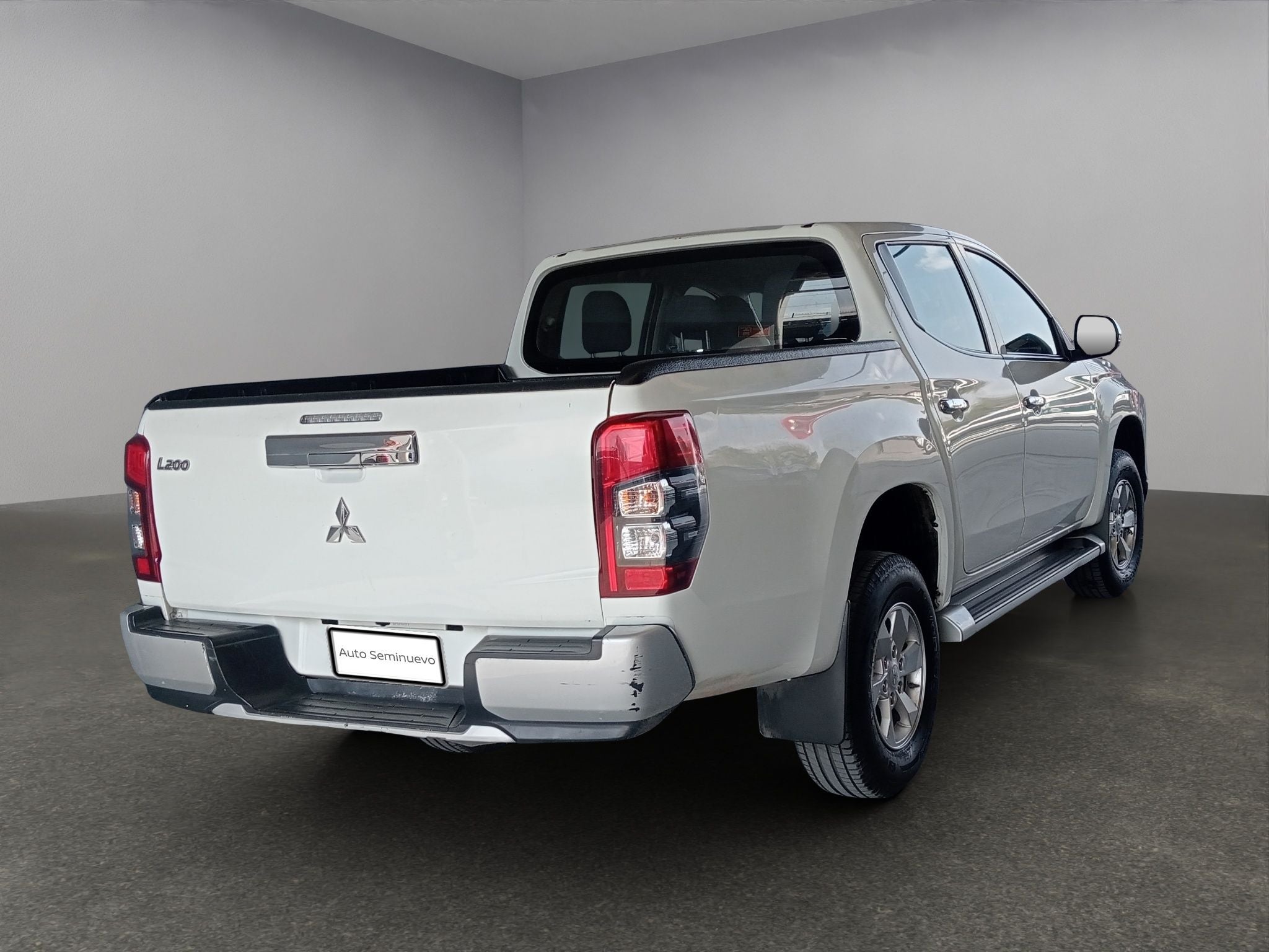 2022 Mitsubishi L200 2.4 GLX 4x2 Mt