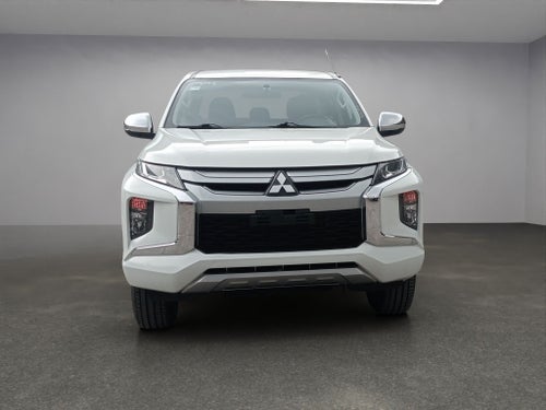 2023 Mitsubishi L200 2.4 Glx Cabina Doble 4x2 Mt