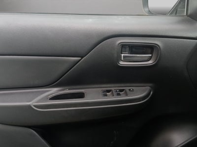 2023 Mitsubishi L200 2.4 Glx Cabina Doble 4x2 Mt