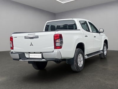 2023 Mitsubishi L200 2.4 Glx Cabina Doble 4x2 Mt