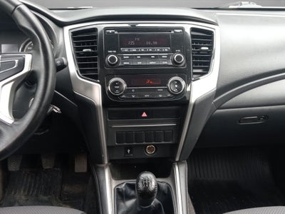 2022 Mitsubishi L200 2.4 Glx Cabina Doble 4x2 Mt