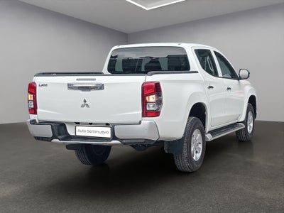 2022 Mitsubishi L200 2.4 Glx Cabina Doble 4x2 Mt