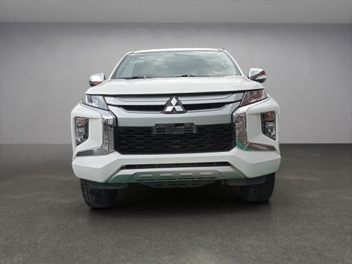 2023 Mitsubishi L200 2.4 Glx Cabina Doble 4x2 Mt
