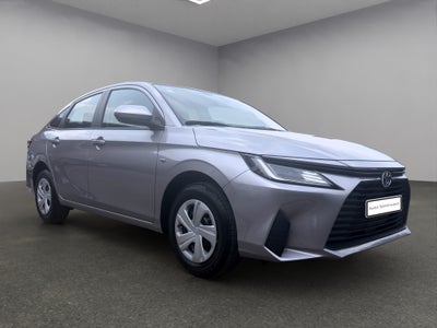 2025 Toyota YARIS 4P SEDAN BASE L41.5 AUT
