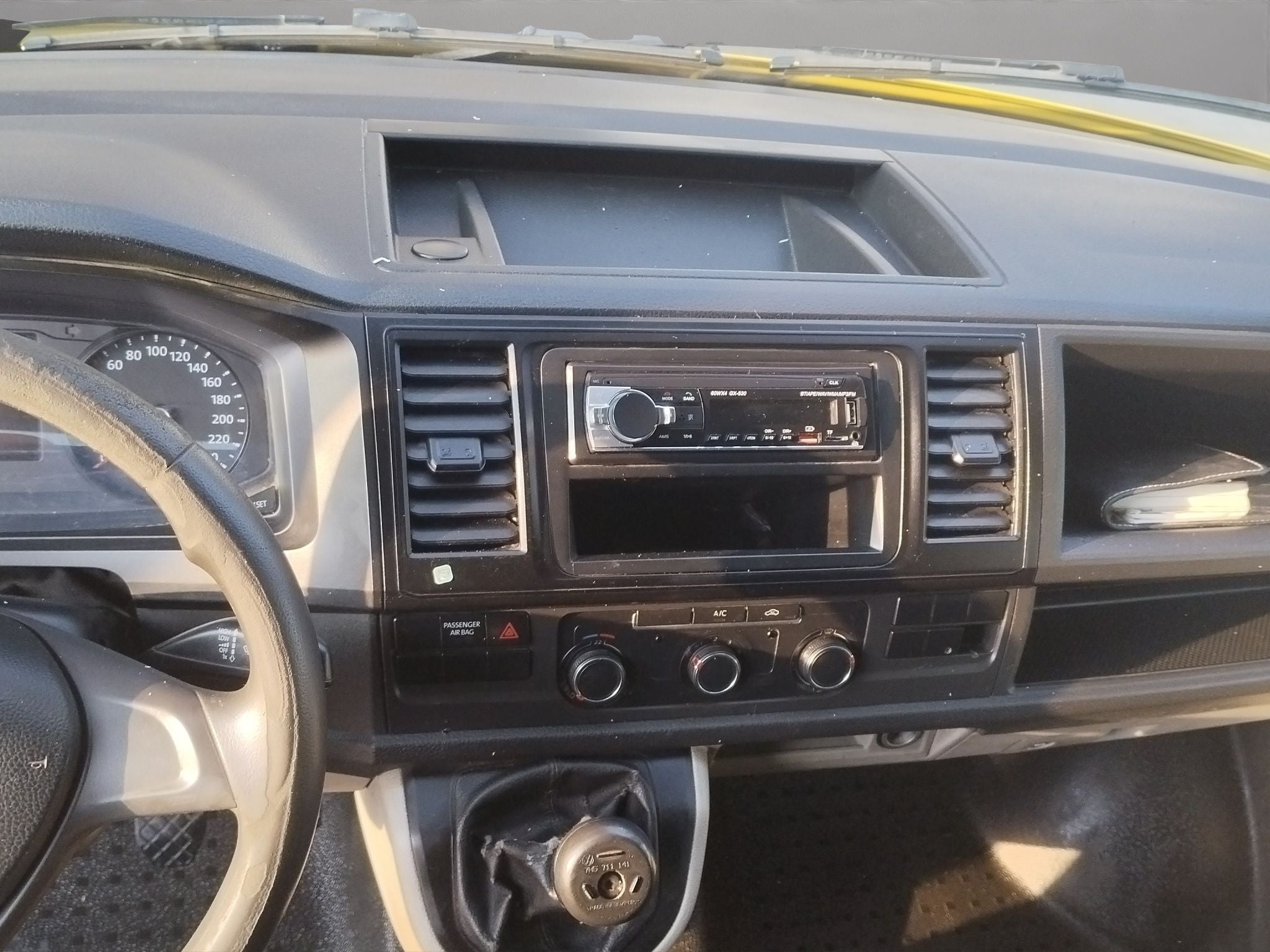 2018 Volkswagen Transporter 2.0 Cargo Van Mt